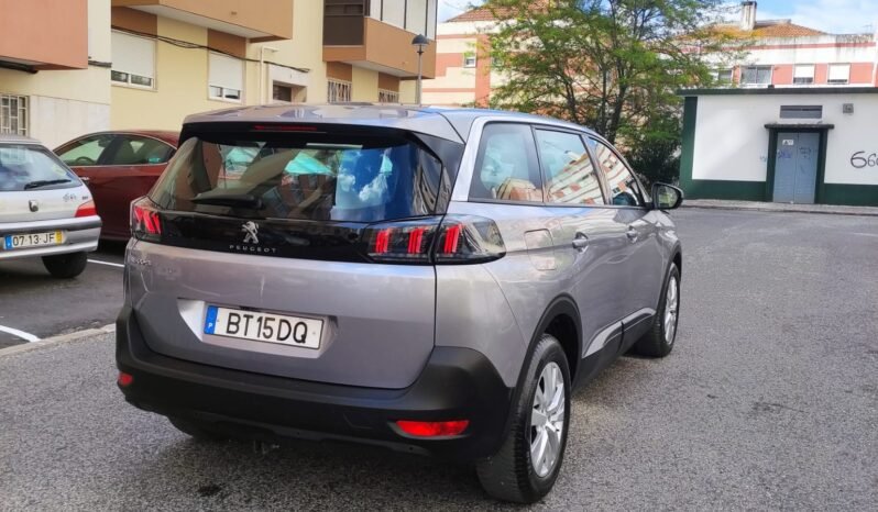 
								Peugeot 5008 full									