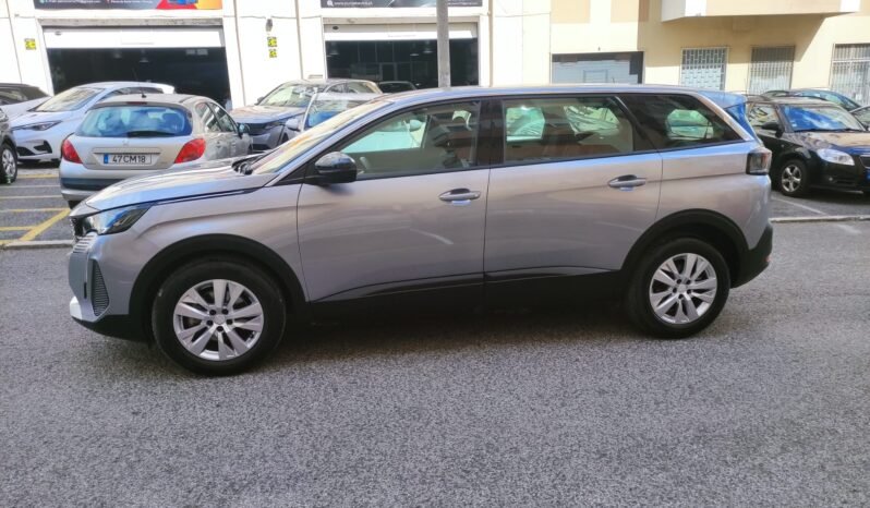 
								Peugeot 5008 full									