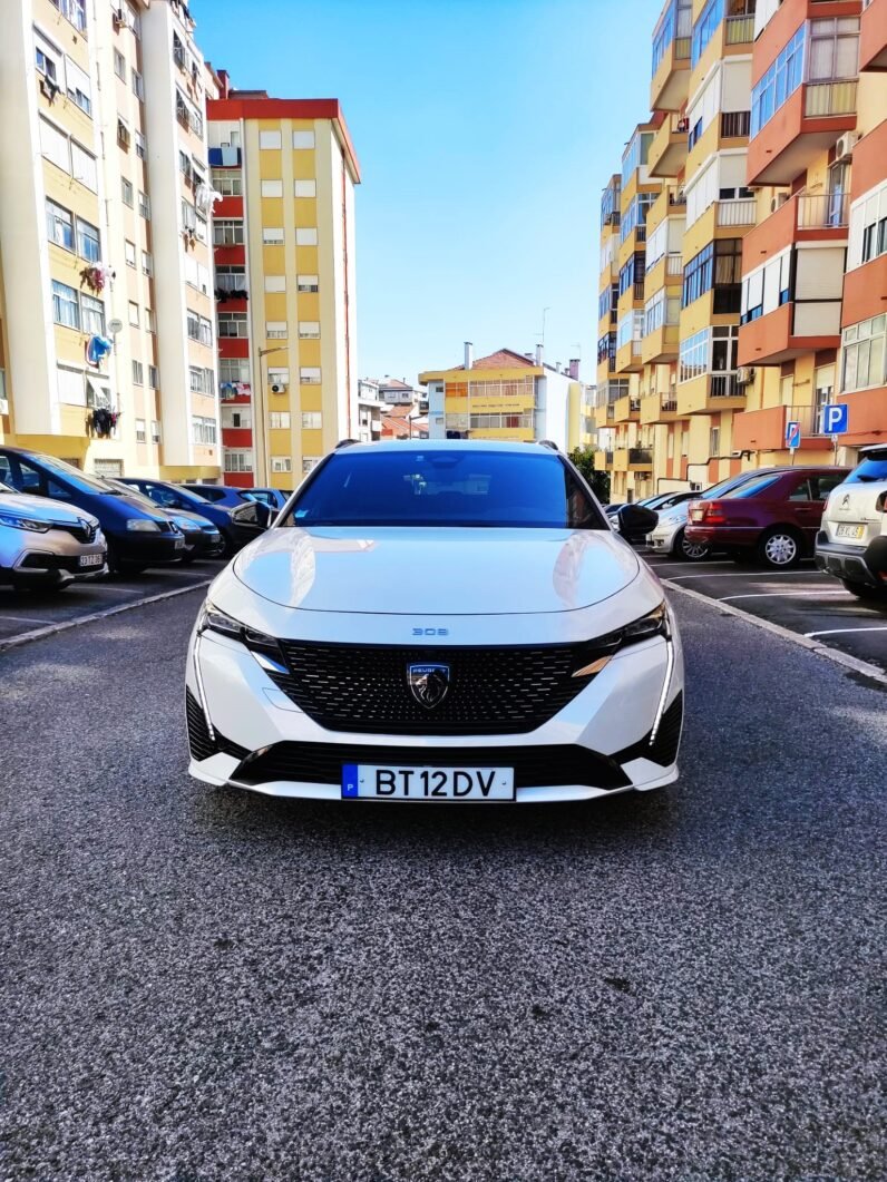 
								2022 Peugeot 3008 SW full									