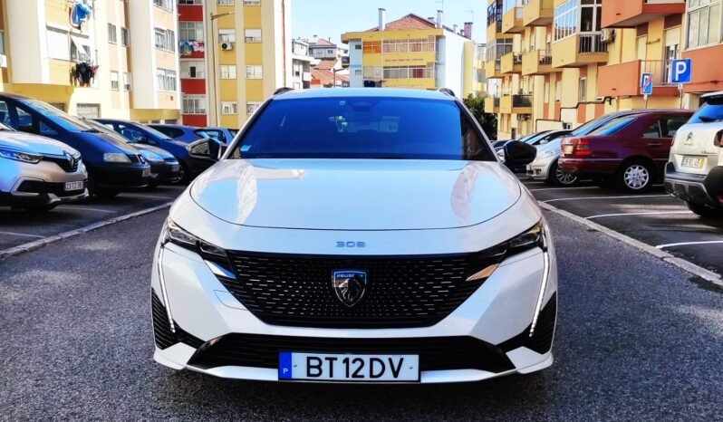 
								2022 Peugeot 3008 SW full									