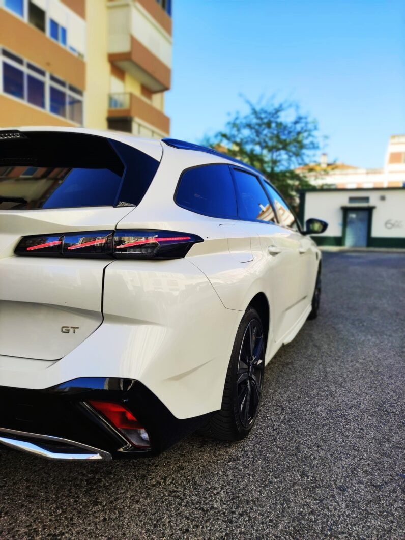 
								2022 Peugeot 3008 SW full									