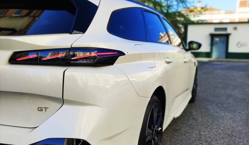 
								2022 Peugeot 3008 SW full									