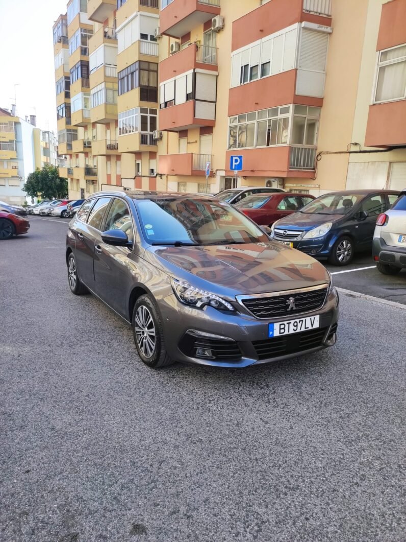 
								Peugeot 308 SW full									