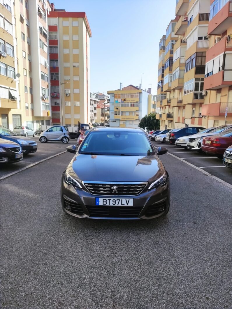 
								Peugeot 308 SW full									