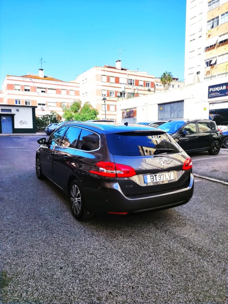 
								Peugeot 308 SW full									