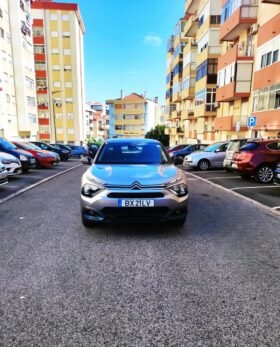 Citroen e-C4 X