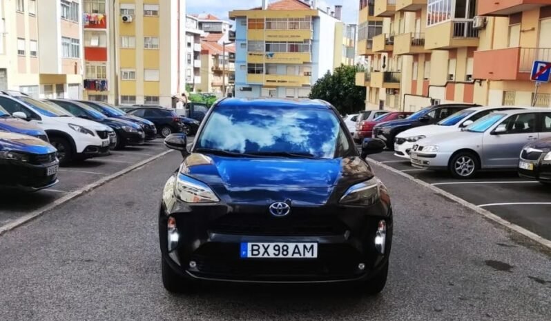 
								Toyota Yaris full									