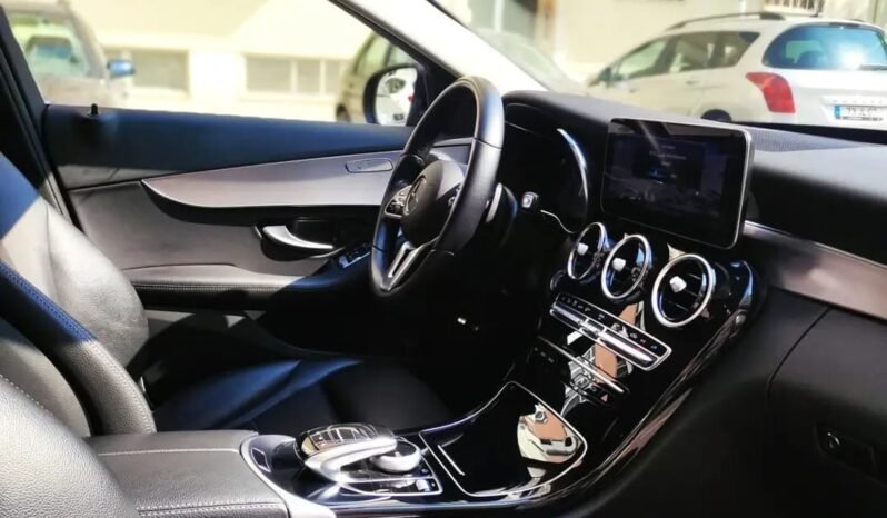 
								Mercedes-Benz EQB 250 full									