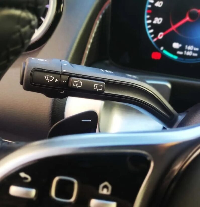 
								Mercedes-Benz EQB 250 full									