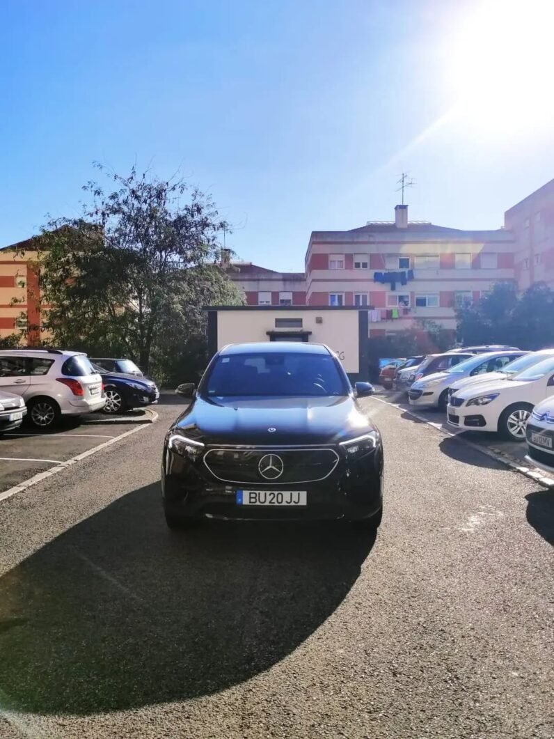 
								Mercedes-Benz EQB 250 full									