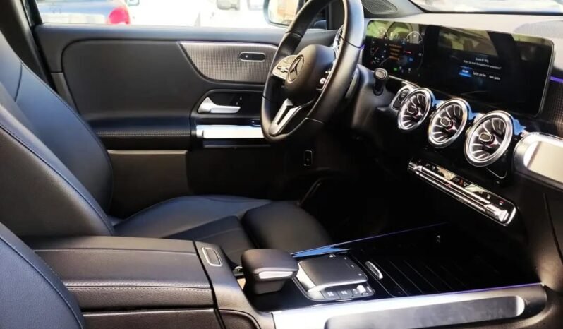 
								Mercedes-Benz EQB 250 full									