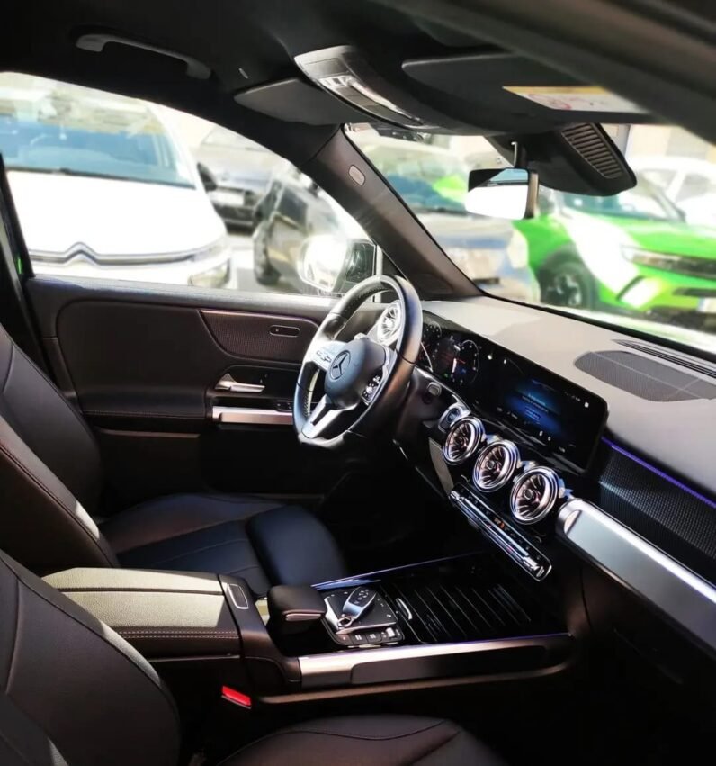 
								Mercedes-Benz EQB 250 full									