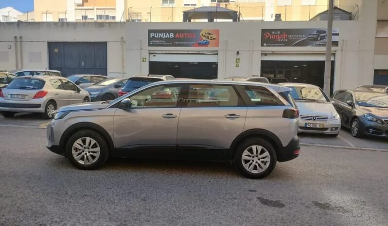
								Peugeot 5008 full									