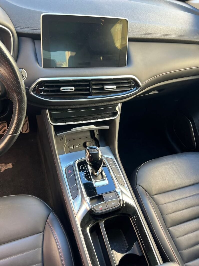 
								MG EHS PHEV-LUXURY full									