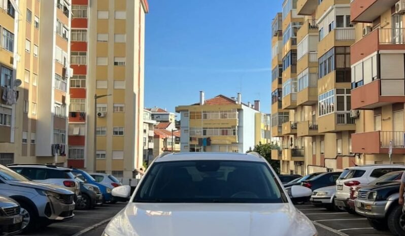 
								MG EHS PHEV-LUXURY full									