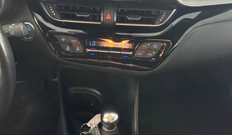 
								Toyota CHR 1.8 full									