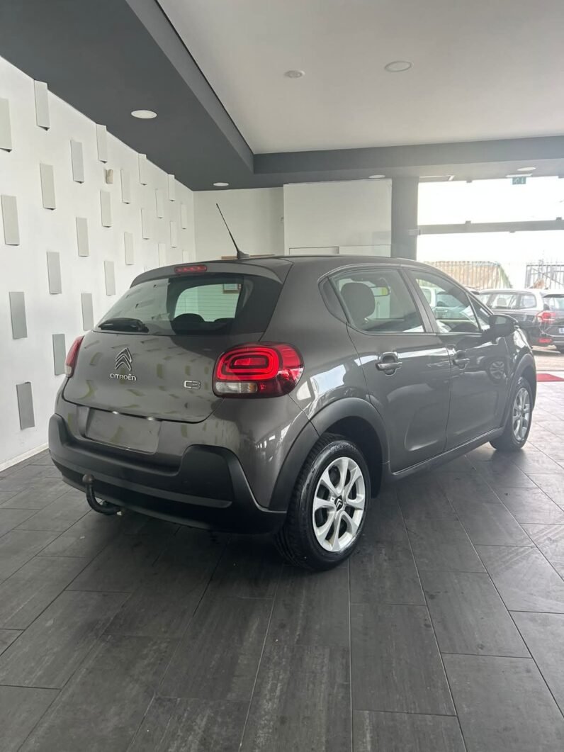
								Citroen C3 full									