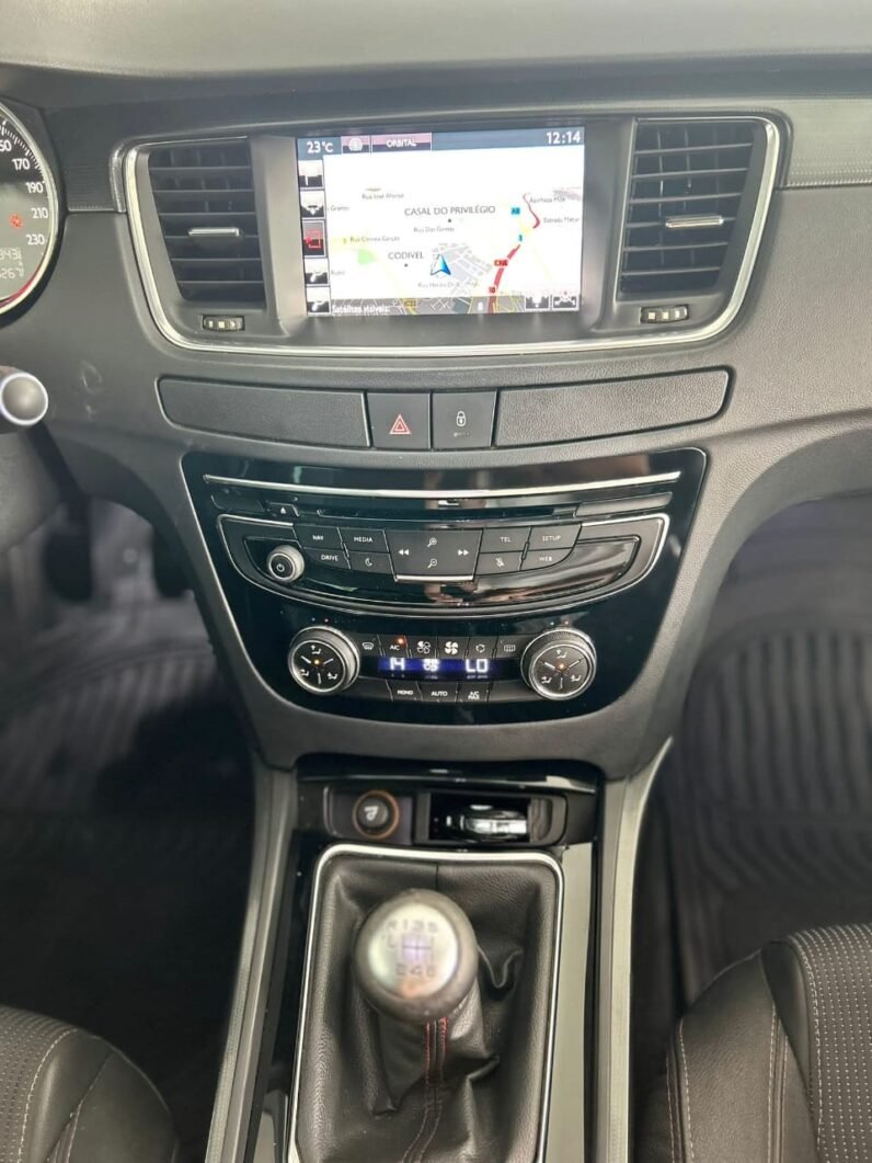 
								Peugeot 508 full									