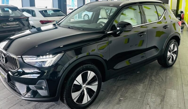 
								VOLVO XZBW XC40 full									