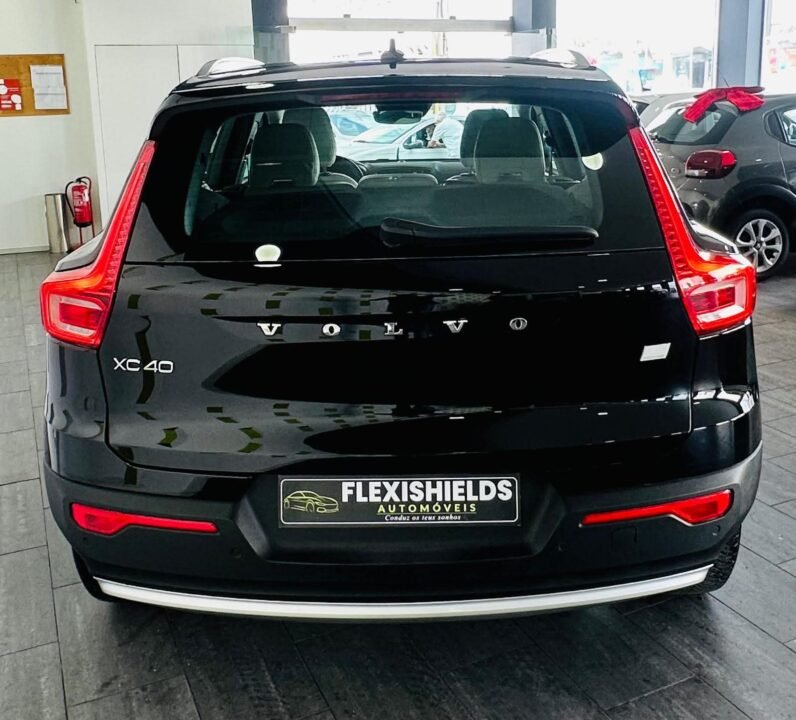 
								VOLVO XZBW XC40 full									