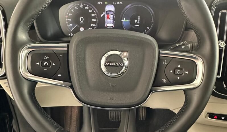 
								VOLVO XZBW XC40 full									