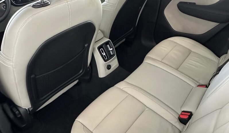 
								VOLVO XZBW XC40 full									