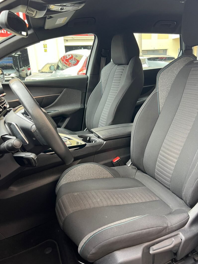 
								Peugeot 5008 Active full									