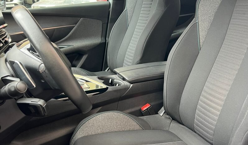 
								Peugeot 5008 Active full									