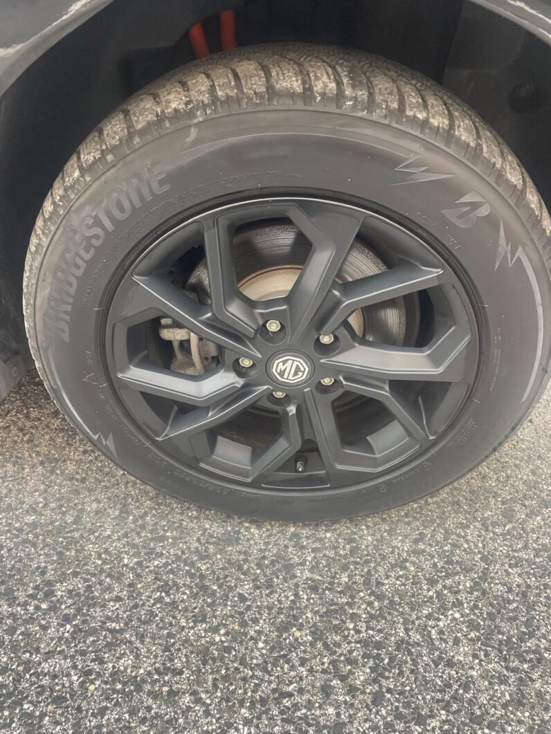 
								MG EHS PHEV – PLUG-IN HYBRID SUV full									