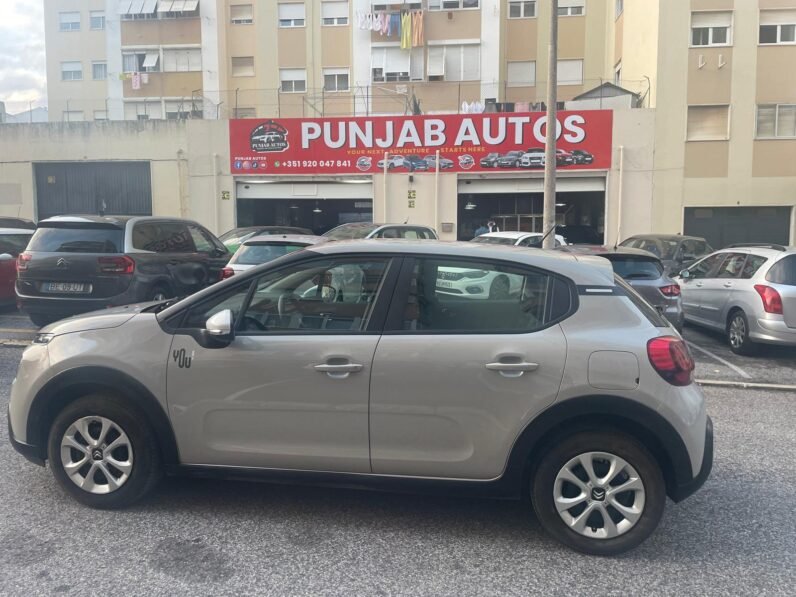 
								Citroën C3 5-Seater full									