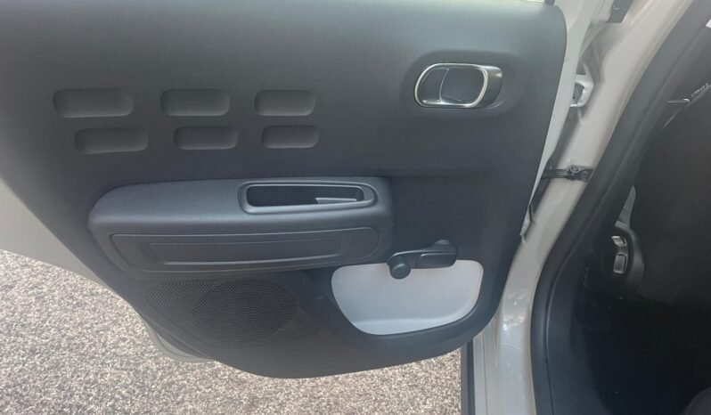 
								Citroën C3 5-Seater full									