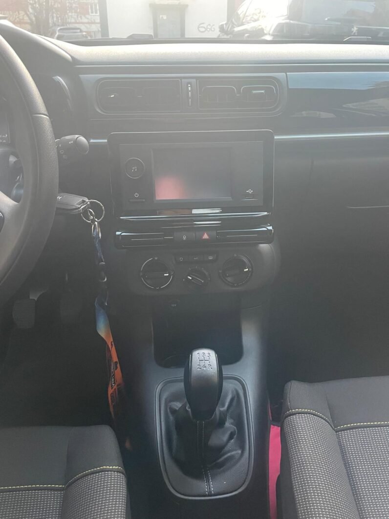 
								Citroën C3 5-Seater full									