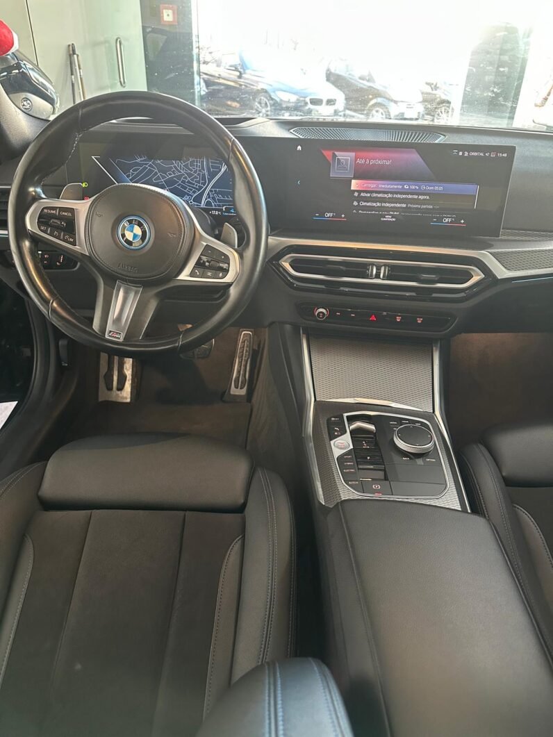 
								BMW 320  E full									