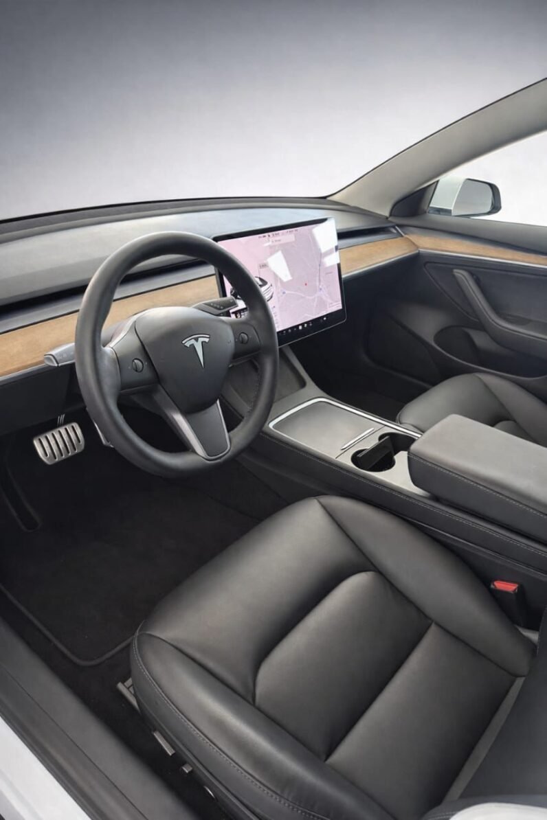 
								Tesla  Model 3 Performance AWD 2021 full									