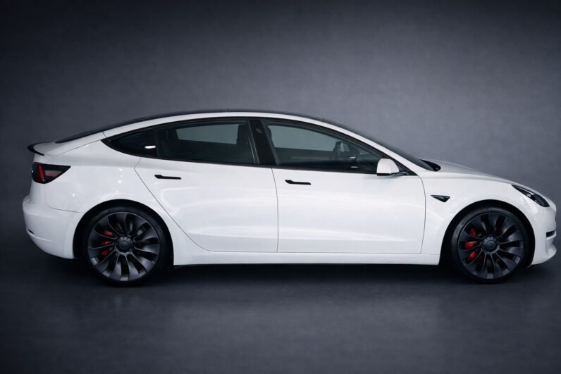 
								Tesla  Model 3 Performance AWD 2021 full									