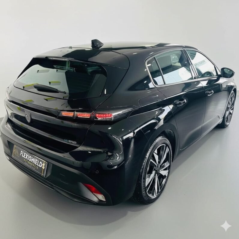 
								Peugeout 3008 Hybrid full									