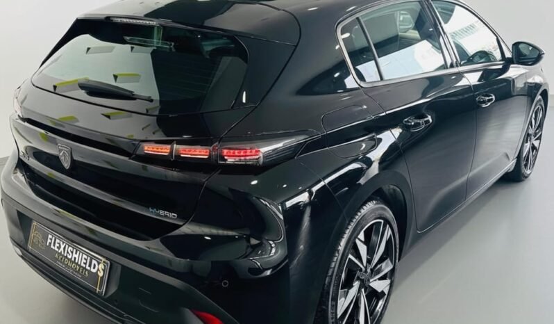 
								Peugeout 3008 Hybrid full									