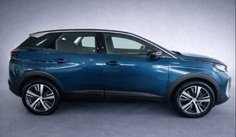 
								Peugeot 3008 Hybrid full									