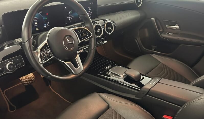 
								Mercedes A250 E full									