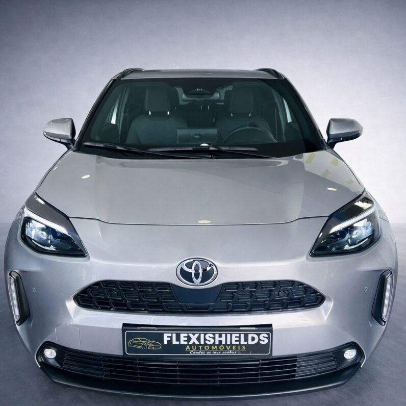 
								Toyota Yaris Cross full									