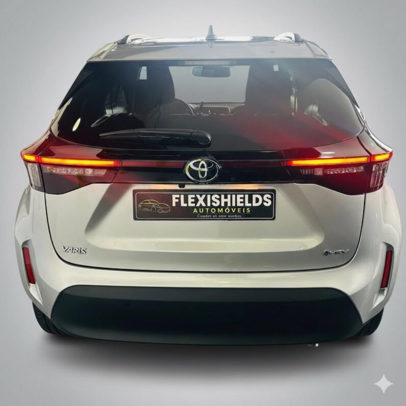 
								Toyota Yaris Cross full									